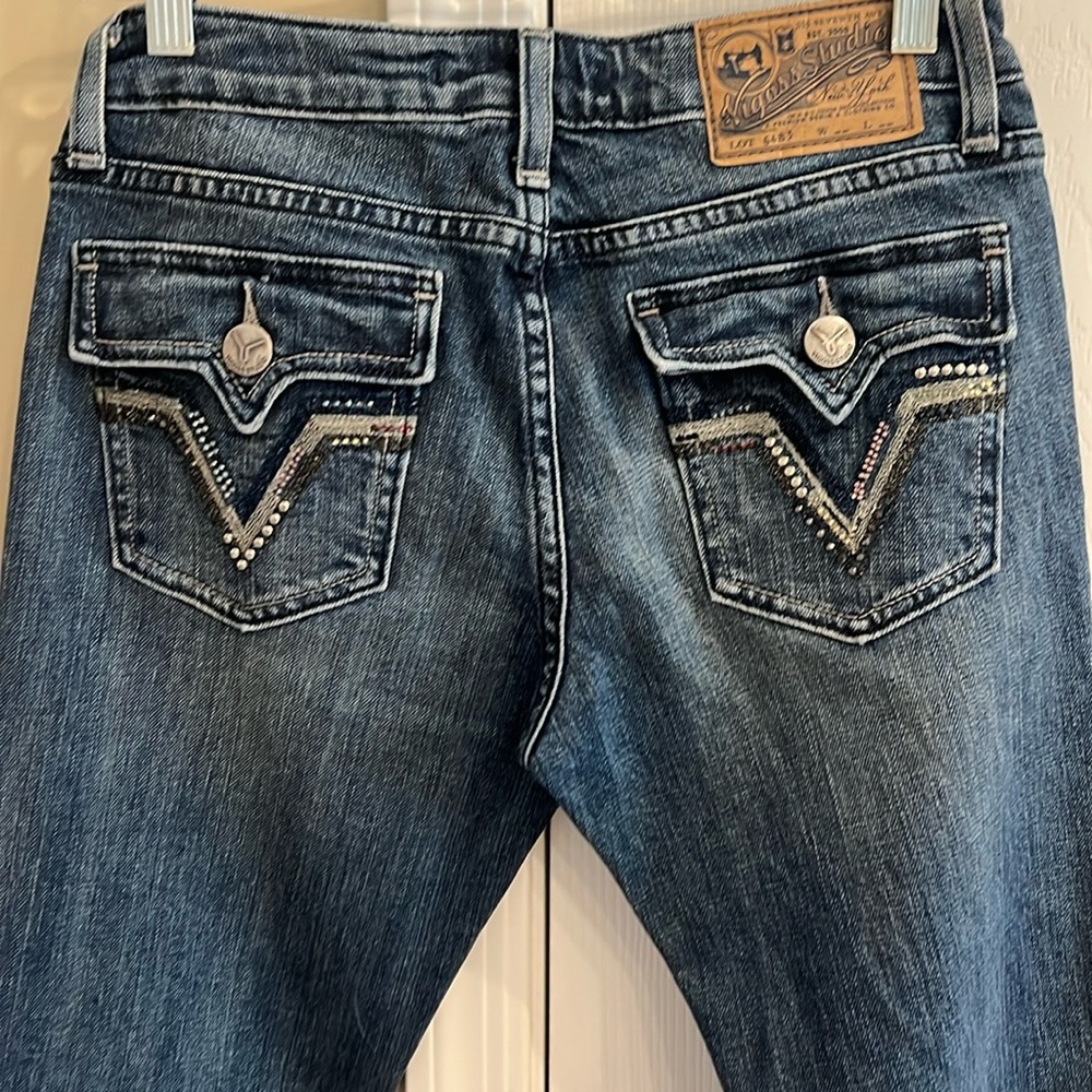 Vigoss Studio jeans with embellished back pockets. Excellent condition.